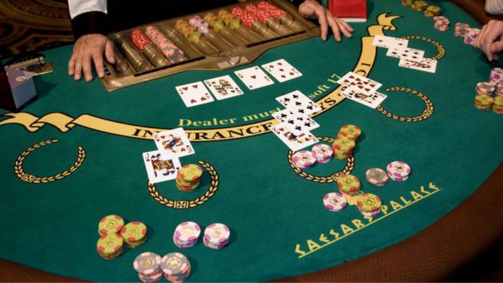 How Random Rewards Create Lasting Player Interest